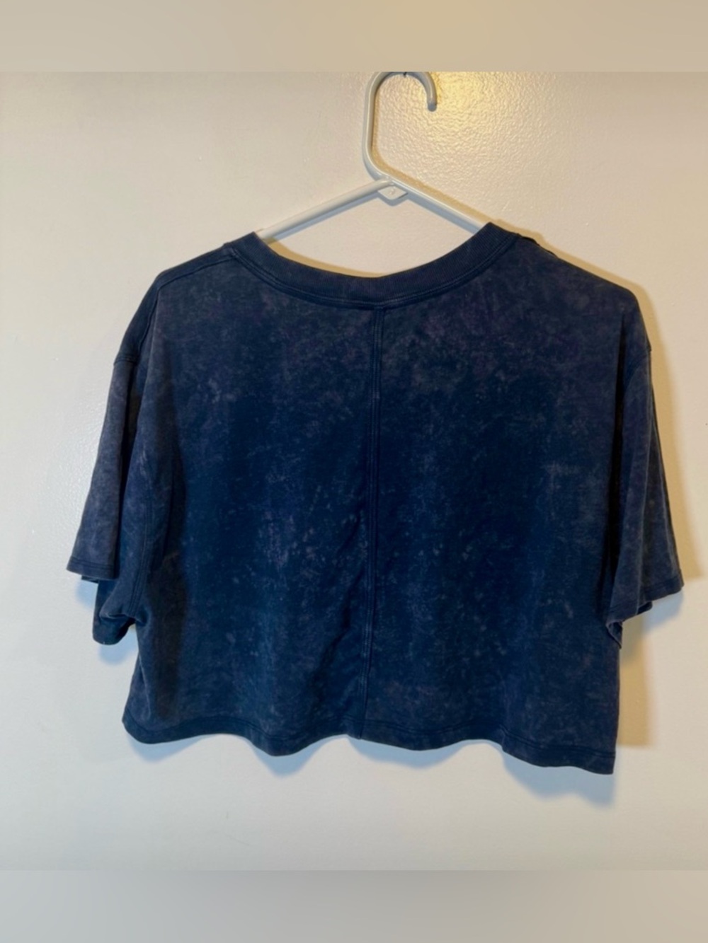 Lululemon All Yours Cropped Boyfriend Tee *Wash - Picture 3 of 5